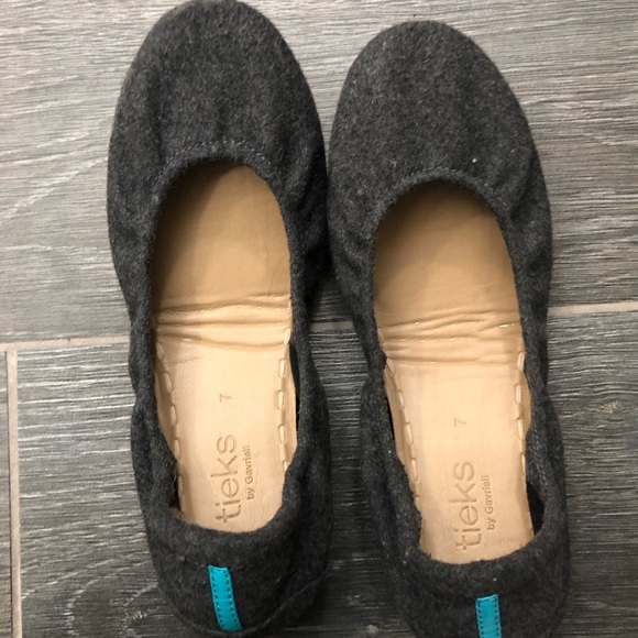 vegan tieks